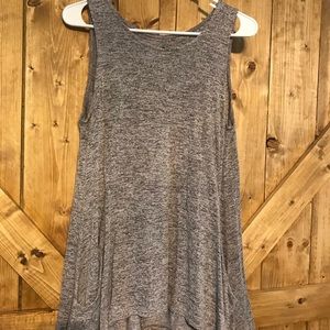 Flowy open back Maurices Tank WITH POCKETS!